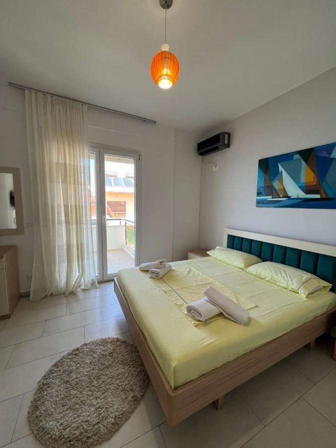 Hotel The Blue Horizon Radhimë Esterno foto